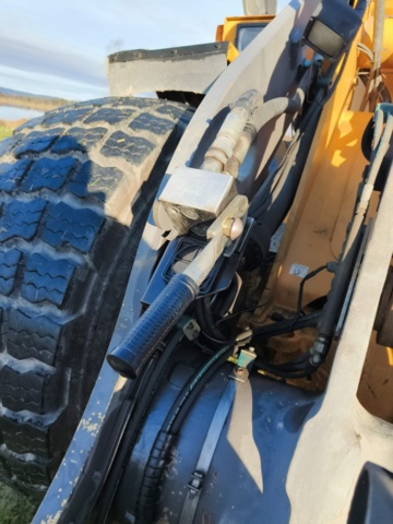 1400929-24 Lastmaskin Volvo L70D -2000