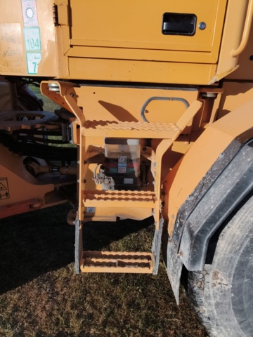 1400929-33 Lastmaskin Volvo L70D -2000