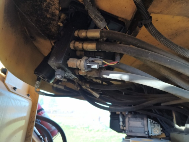 1400929-40 Lastmaskin Volvo L70D -2000