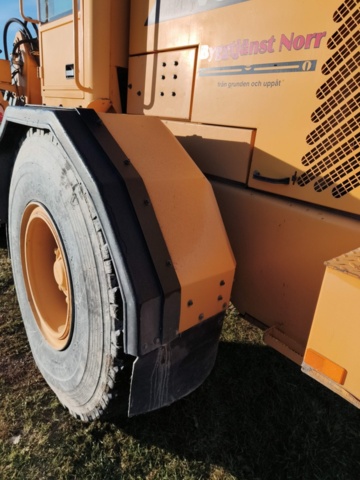 1400929-44 Lastmaskin Volvo L70D -2000