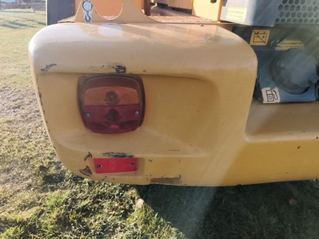 1400929-52 Lastmaskin Volvo L70D -2000