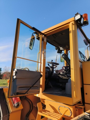 1400929-73 Lastmaskin Volvo L70D -2000