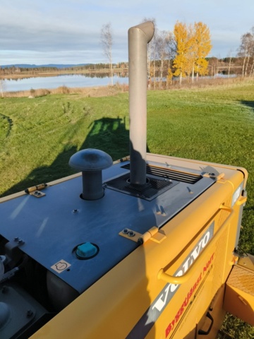 1400929-74 Lastmaskin Volvo L70D -2000