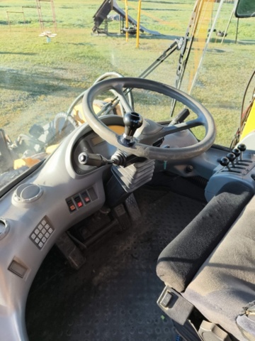 1400929-76 Lastmaskin Volvo L70D -2000