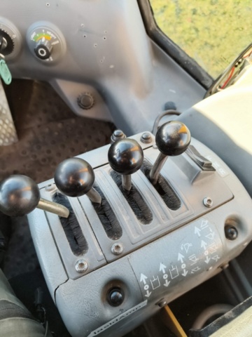 1400929-81 Lastmaskin Volvo L70D -2000