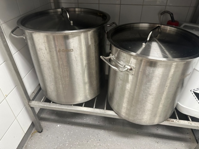 1433197-12 Diverse köksutrustning och tillbehör