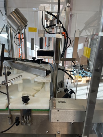 1429854-5 Kapsyleringsmaskin