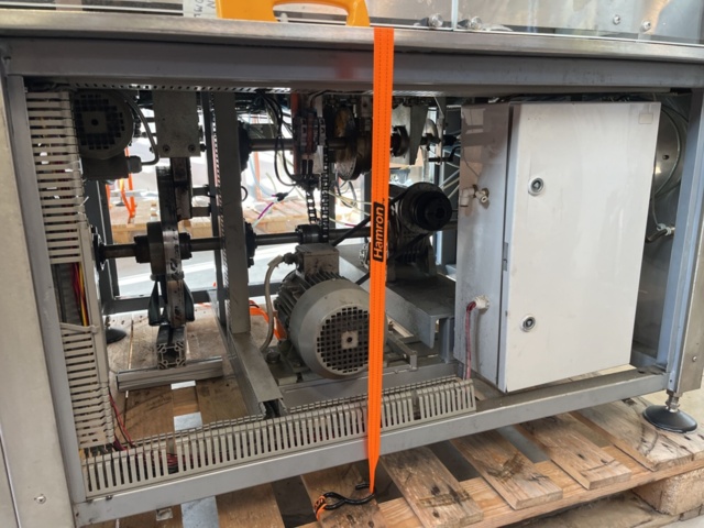 1429854-8 Kapsyleringsmaskin