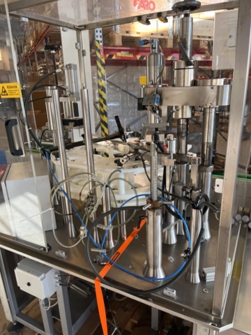 1429854-11 Kapsyleringsmaskin