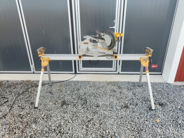 Miter saw DeWalt DW712 QS - PS Auction - We value the future - Largest ...