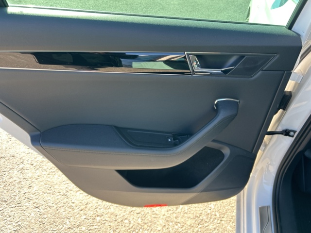 1423354-22 Škoda Superb Kombi 2.0 TDI 4x4 DSG Sekventiell, 200hk, 2021