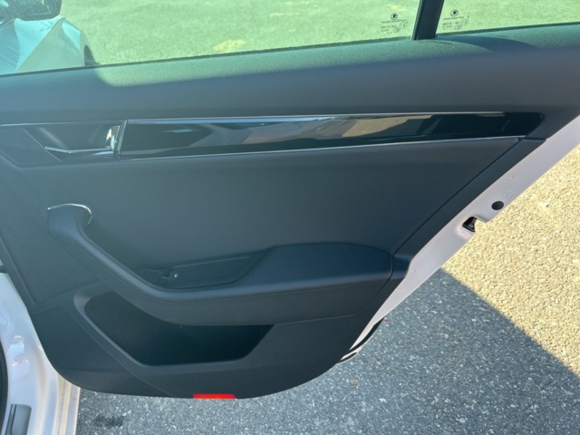 1423354-27 Škoda Superb Kombi 2.0 TDI 4x4 DSG Sekventiell, 200hk, 2021