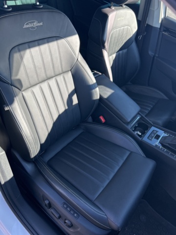 1423354-30 Škoda Superb Kombi 2.0 TDI 4x4 DSG Sekventiell, 200hk, 2021