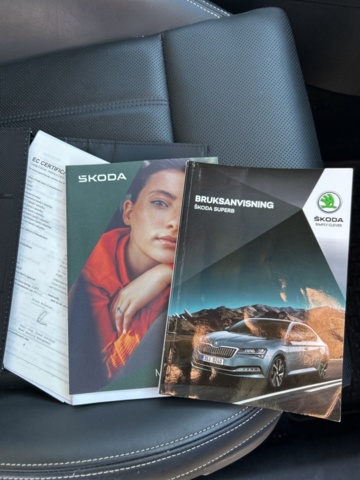 1423354-57 Škoda Superb Kombi 2.0 TDI 4x4 DSG Sekventiell, 200hk, 2021