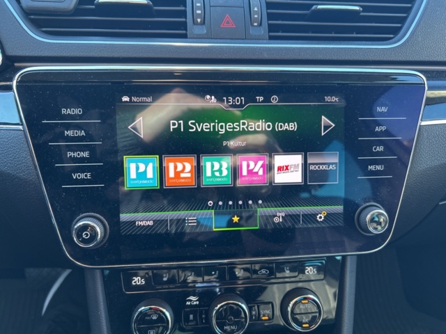 1423354-17 Škoda Superb Kombi 2.0 TDI 4x4 DSG Sekventiell, 200hk, 2021