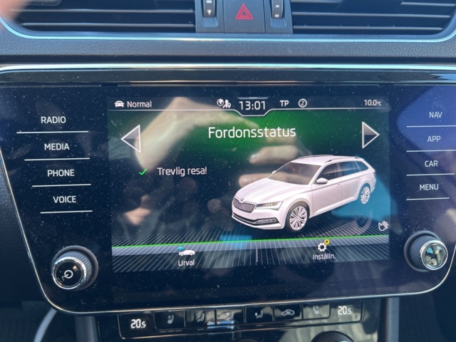 1423354-15 Škoda Superb Kombi 2.0 TDI 4x4 DSG Sekventiell, 200hk, 2021