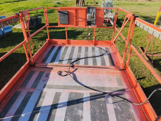 1400949-33 Saxlyft JLG 3394RT -2002