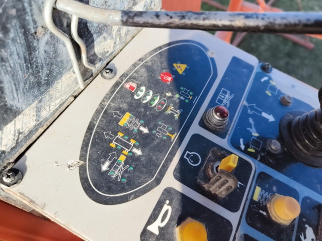 1400949-37 Saxlyft JLG 3394RT -2002