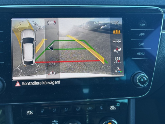 1423354-16 Škoda Superb Kombi 2.0 TDI 4x4 DSG Sekventiell, 200hk, 2021