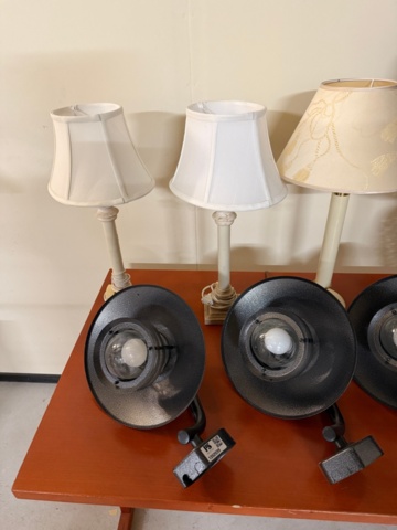 1352039-2 Diverse bords och vägglampor