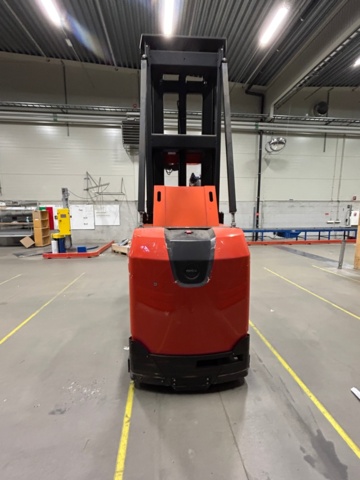 1388978-5 Smalgångstruck med förarplats - Toyota BT Vector ,VCE100, -2018