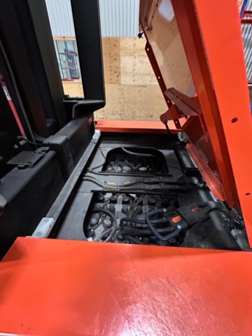 1388978-9 Smalgångstruck med förarplats - Toyota BT Vector ,VCE100, -2018