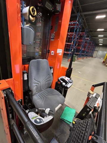 1388978-12 Smalgångstruck med förarplats - Toyota BT Vector ,VCE100, -2018