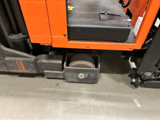 1388978-23 Smalgångstruck med förarplats - Toyota BT Vector ,VCE100, -2018