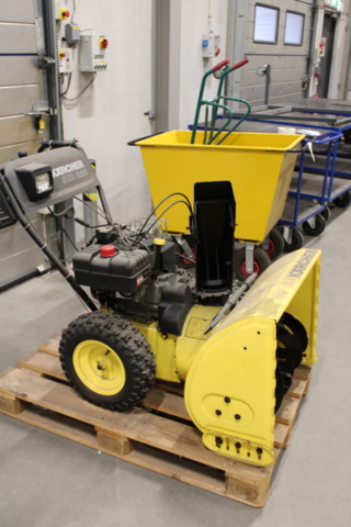 1388908-3 Snöslunga - Kärcher STH 8.66