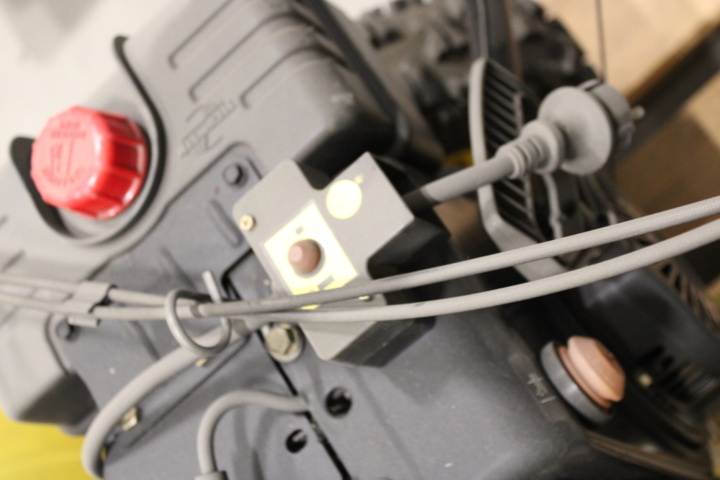 1388908-9 Snöslunga - Kärcher STH 8.66