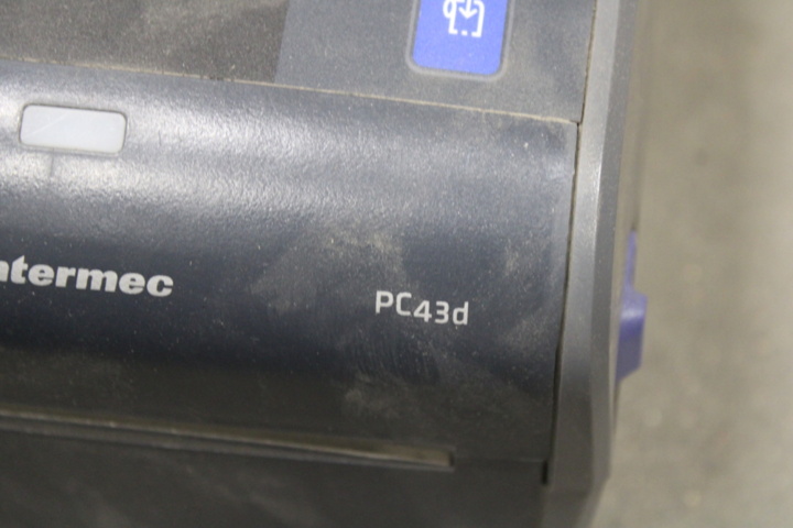 1388922-6 Pallet with screens, label printers, hand scanners, etc.