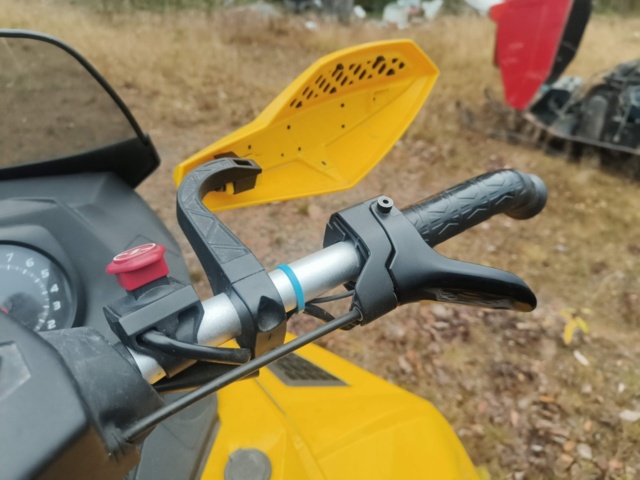 1400962-22 Ski-Doo MXZ 1200 -2009