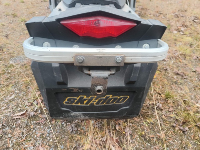 1400962-26 Ski-Doo MXZ 1200 -2009