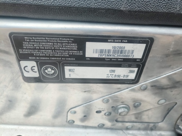 1400962-36 Ski-Doo MXZ 1200 -2009