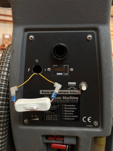 1368154-6 Skurmaskin med laddare - Tennant T3