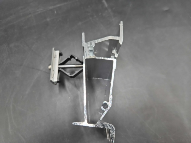 1433744-3 Montagefäste 50 st – Van der Valk, aluminium ValkPro+ P/L10° mitten