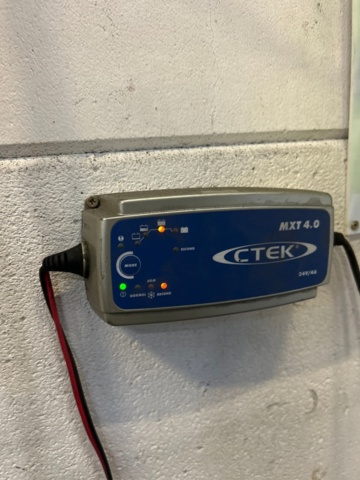 1368154-9 Skurmaskin med laddare - Tennant T3