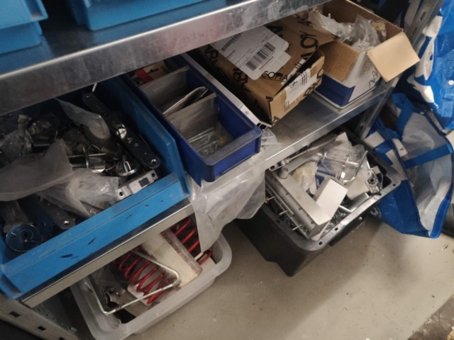 1400975-26 Parti med låstillbehör och skruv