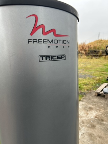 1427434-12 Tricepsmaskin – Freemotion