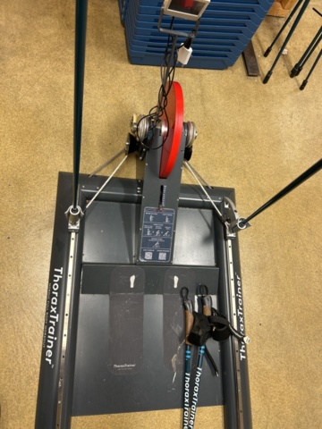 1427437-6 Stakmaskin – ThoraxTrainer