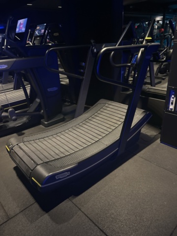 1429920-2 Technogym Skillmill