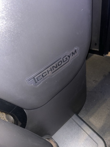 1429922-9 Cross-trainer Technogym