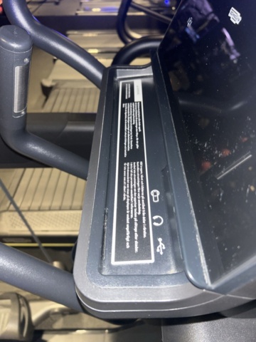 1429922-11 Cross-trainer Technogym