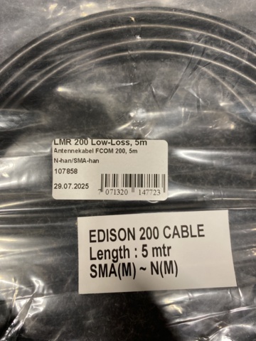 1429445-11 Sortiment med hemelektronik