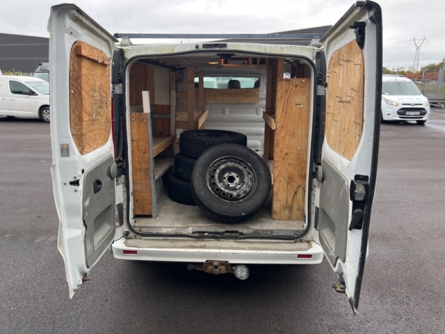 1351336-24 Nissan Primastar 2.9t 2.0 dCi Manuell, 114hk, -2014