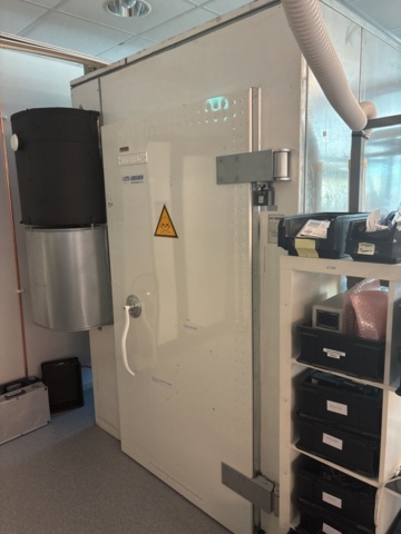 1308745-14 Skärmbur med AC-aggregat - Euroshield ETS Lindgren RFD-100