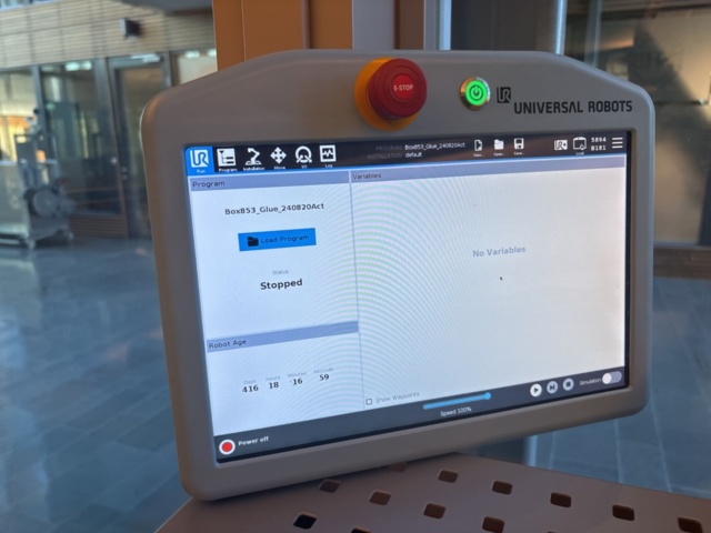 1308746-15 Industrirobot med styrenhet och kontrollpanel - Universal Robots UR5e