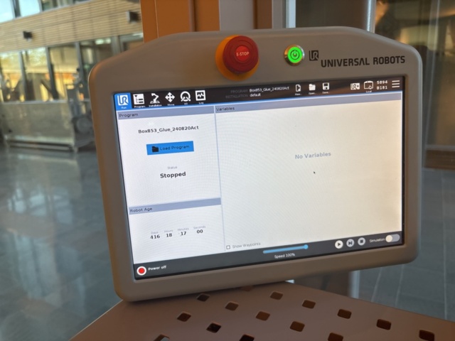 1308746-16 Industrirobot med styrenhet och kontrollpanel - Universal Robots UR5e