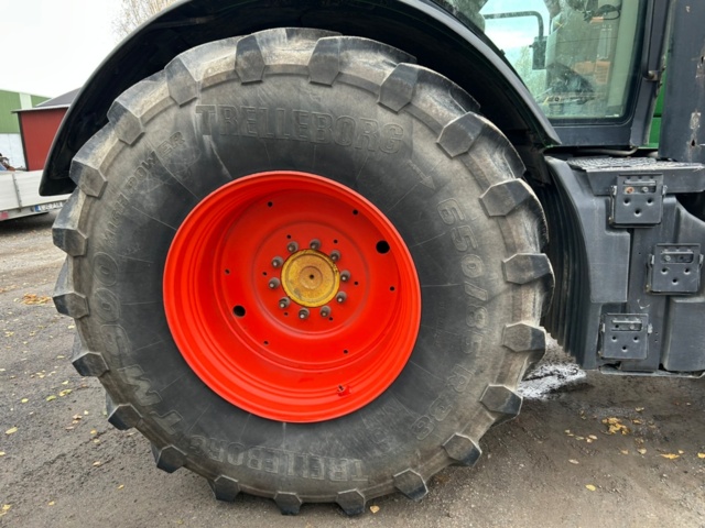 1433856-12 Traktor med lastare John Deere 7310R -2019