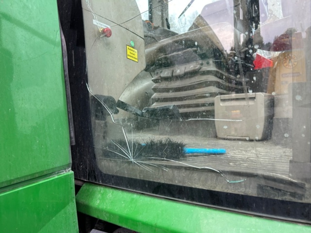 1433856-23 Traktor med lastare John Deere 7310R -2019